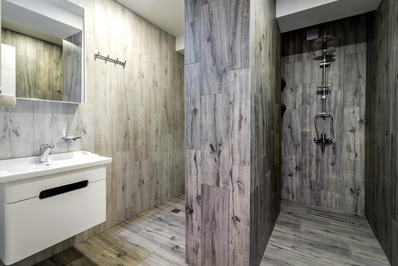 Modern Apartment In Old Tbilisi Exterior photo