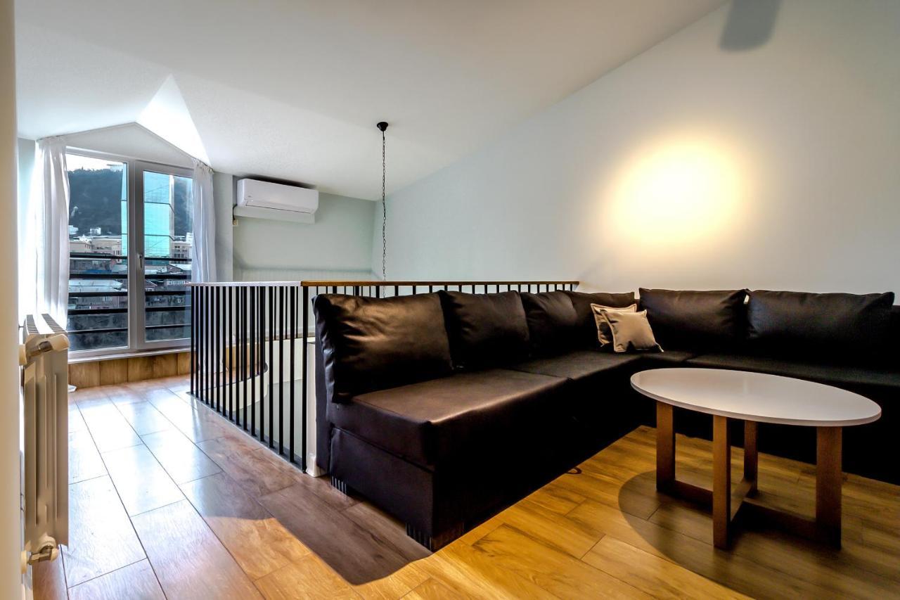 Modern Apartment In Old Tbilisi Exterior photo