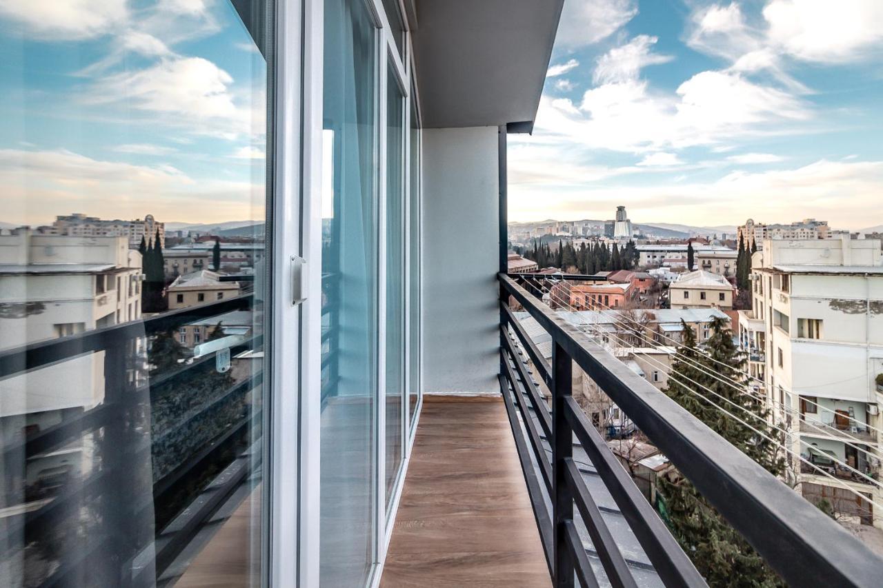 Modern Apartment In Old Tbilisi Exterior photo
