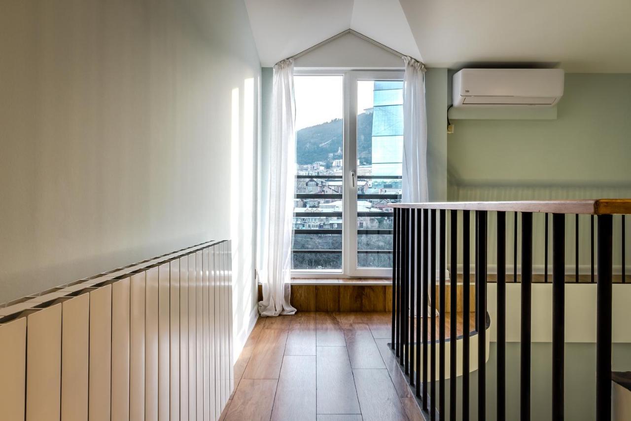 Modern Apartment In Old Tbilisi Exterior photo